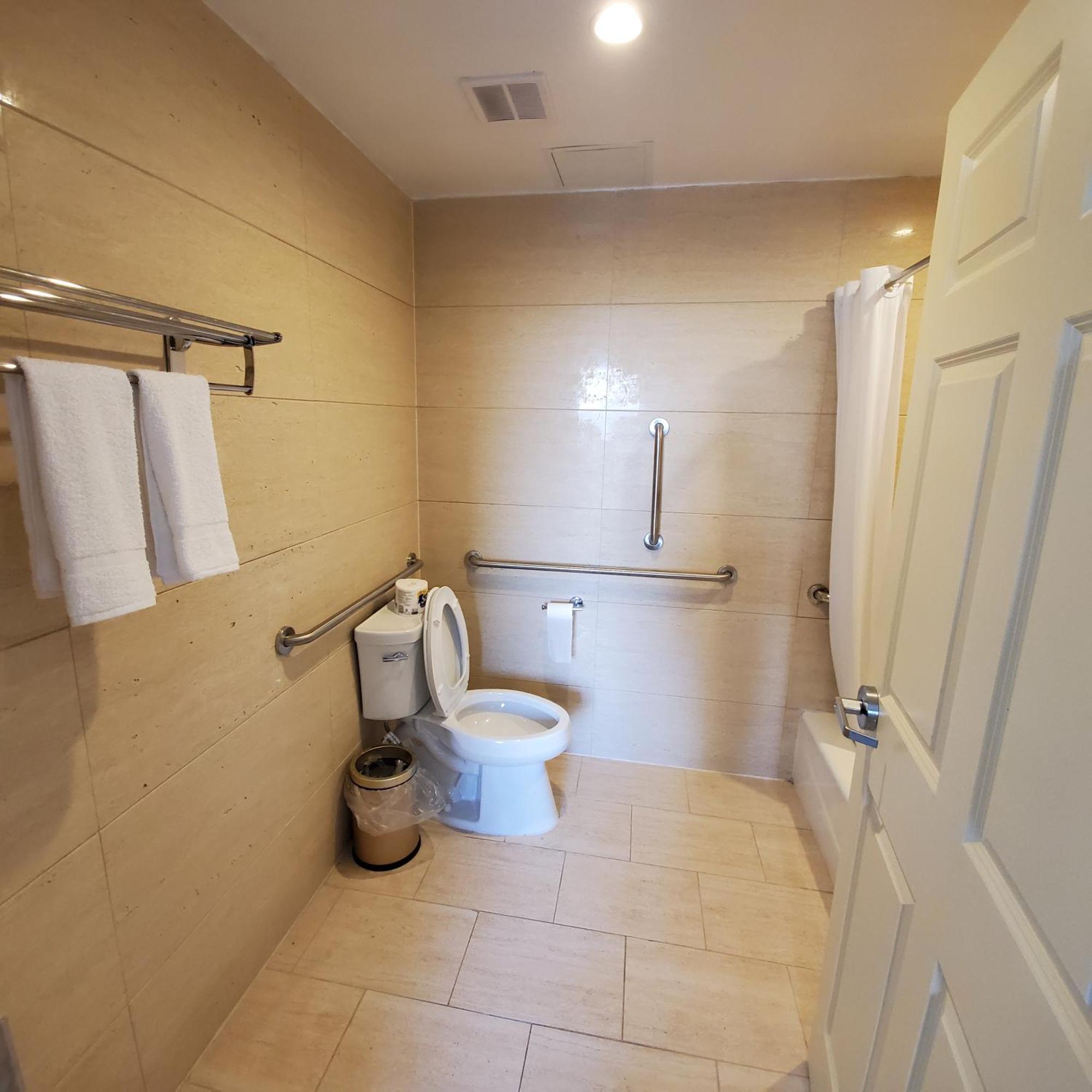 ניו יורק Mayfair Inn And Suites מראה חיצוני תמונה