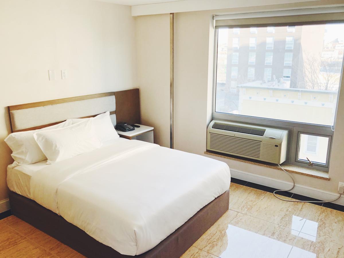 ניו יורק Mayfair Inn And Suites מראה חיצוני תמונה