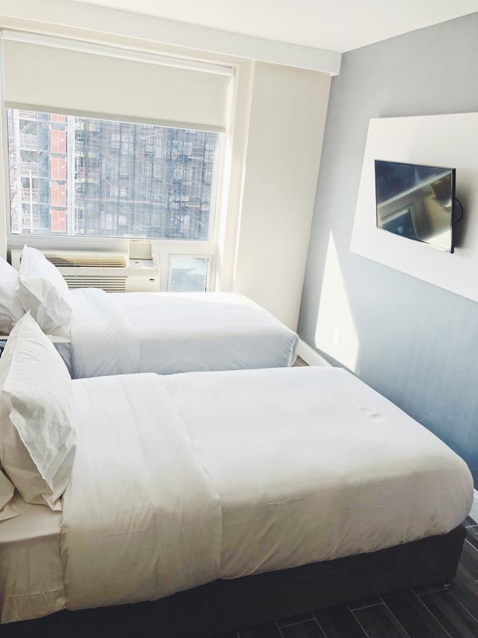 ניו יורק Mayfair Inn And Suites מראה חיצוני תמונה