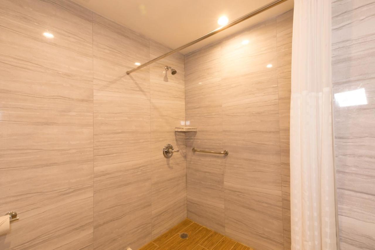 ניו יורק Mayfair Inn And Suites מראה חיצוני תמונה