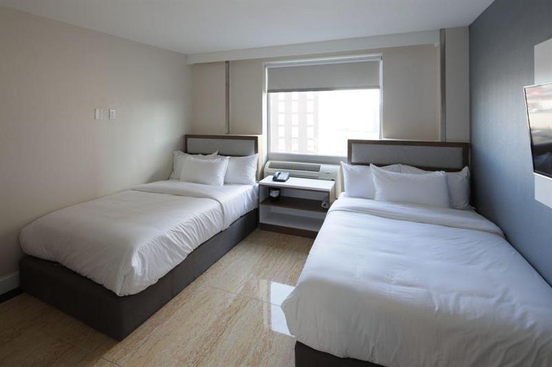 ניו יורק Mayfair Inn And Suites מראה חיצוני תמונה
