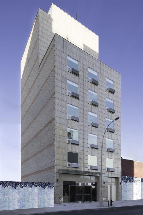 ניו יורק Mayfair Inn And Suites מראה חיצוני תמונה